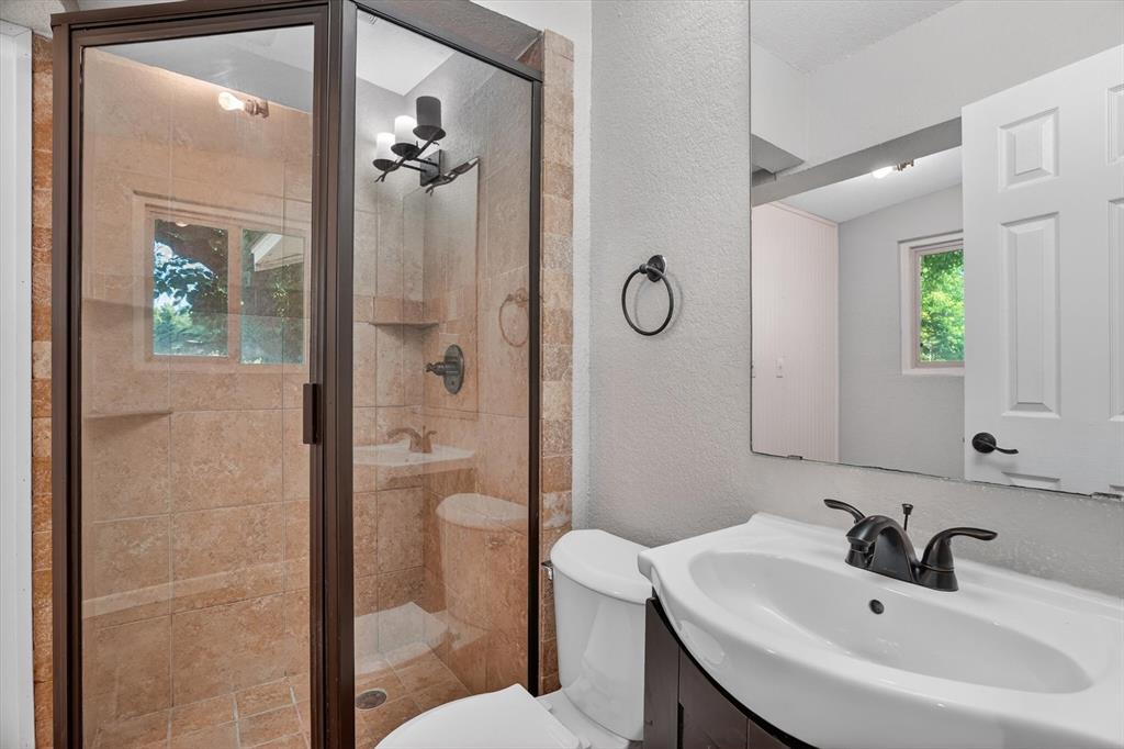 102 Live Oak Lane Property Photo 18