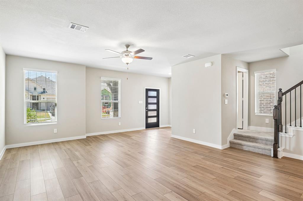 2748 Teton Street Property Photo 6