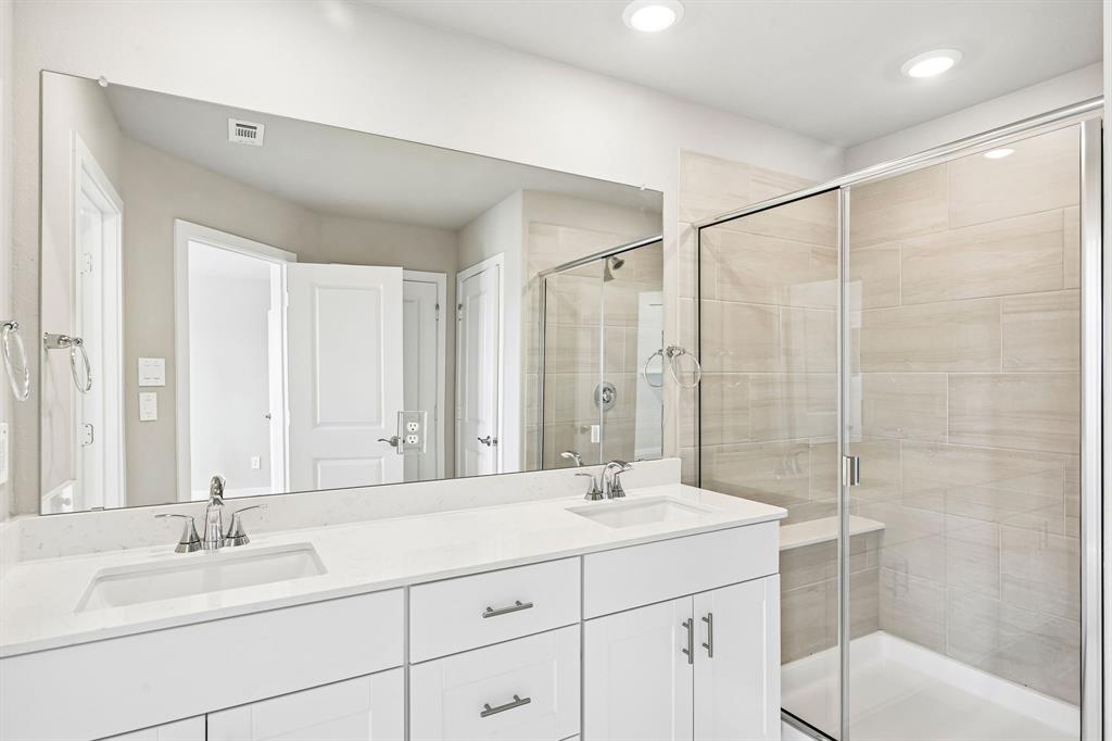2740 Teton Street Property Photo 24