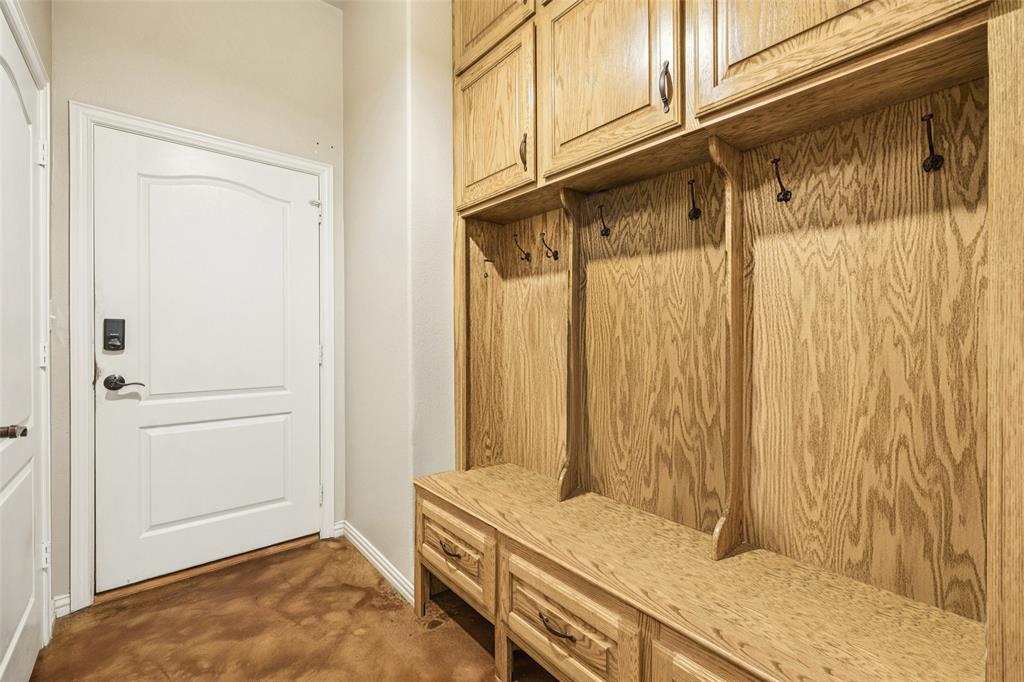 2751-2 Mitchell Road Property Photo 23
