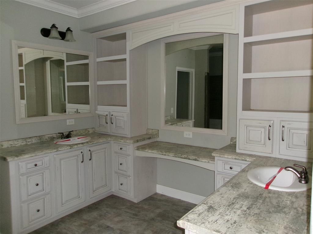810 Williams Road Property Photo 7