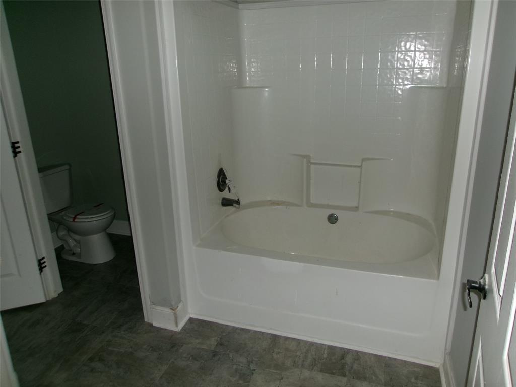 810 Williams Road Property Photo 11