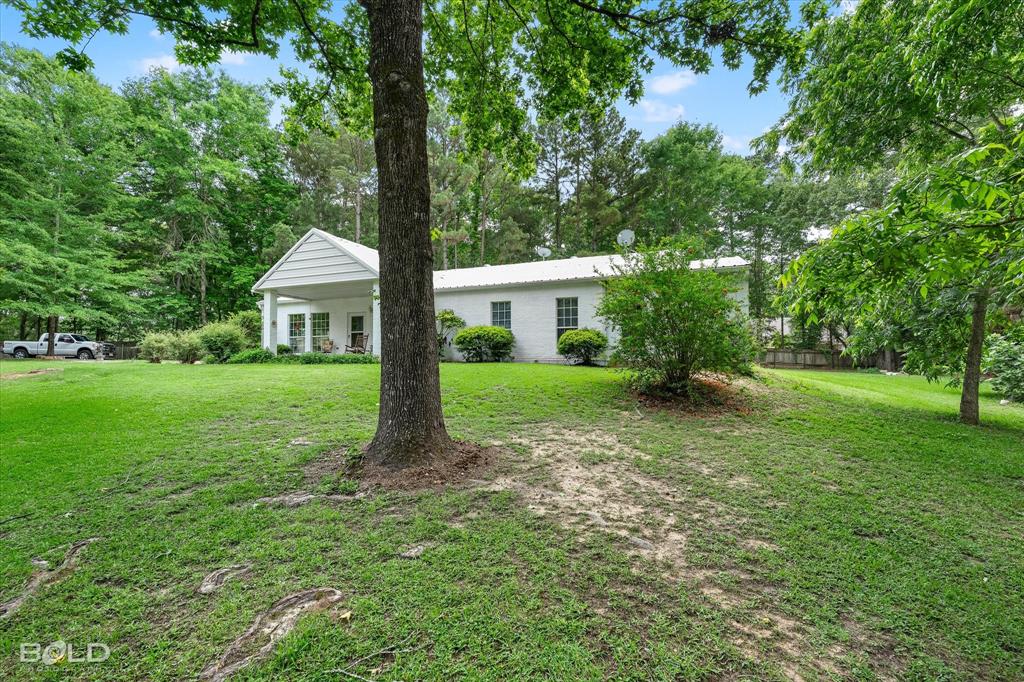 120 Gray Circle Property Photo 3