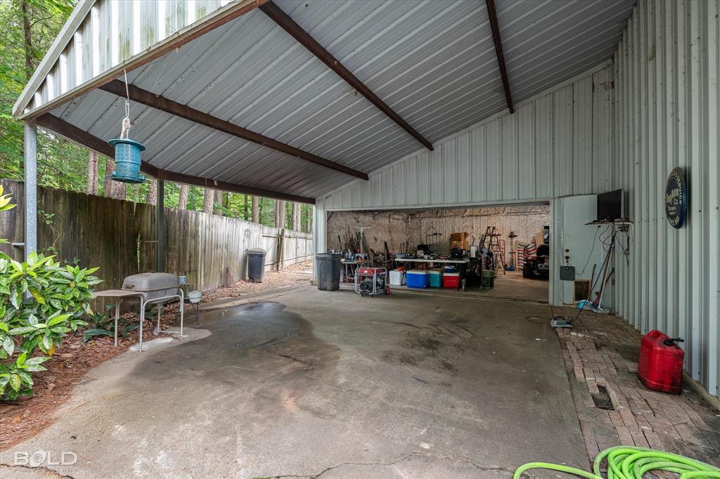 120 Gray Circle Property Photo 6