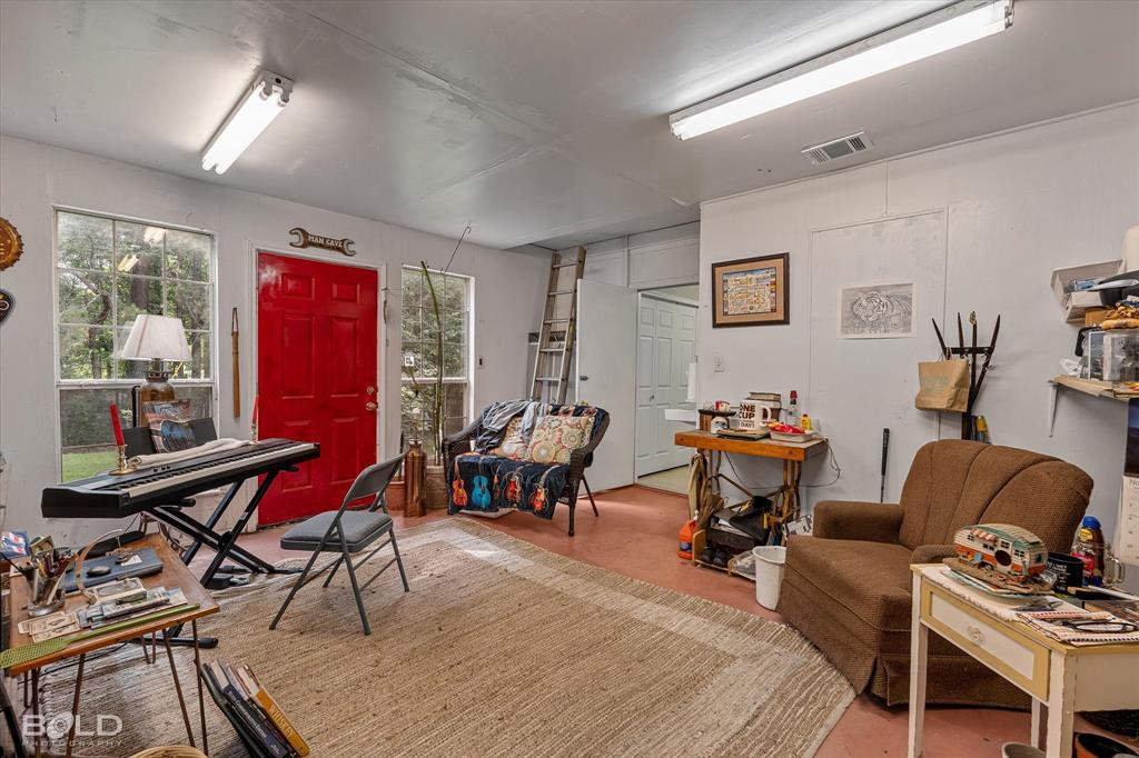 120 Gray Circle Property Photo 37