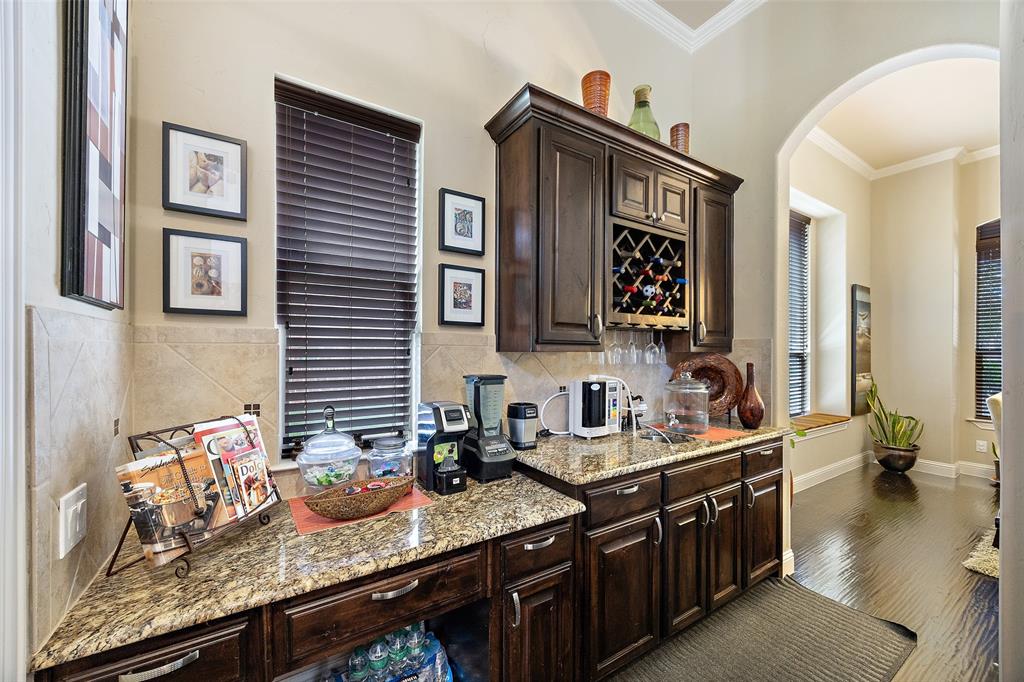1010 Burnet Drive Property Photo 11
