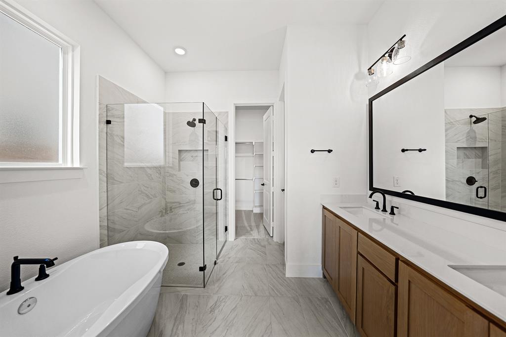 3512 Strand Lane Property Photo 11