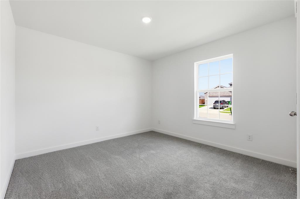 132 Patrick Henry Drive Property Photo 15