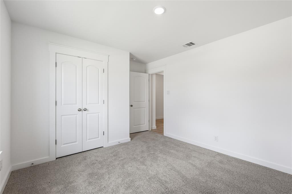 132 Patrick Henry Drive Property Photo 17