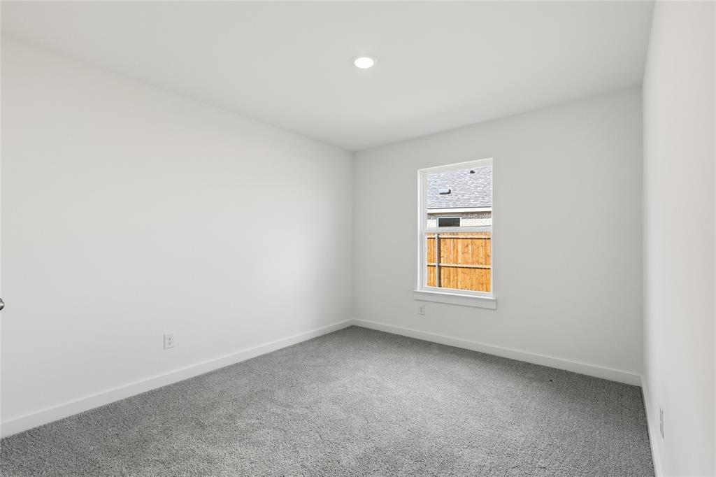 132 Patrick Henry Drive Property Photo 28