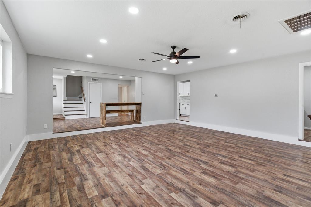 1900 Charleston Drive Property Photo 10