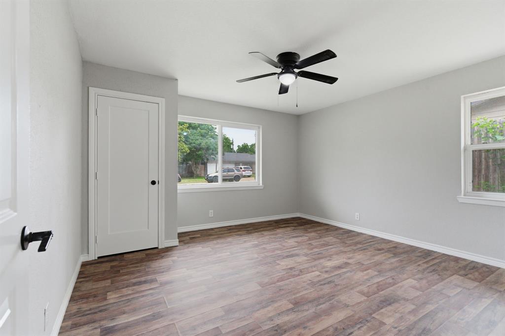1900 Charleston Drive Property Photo 19