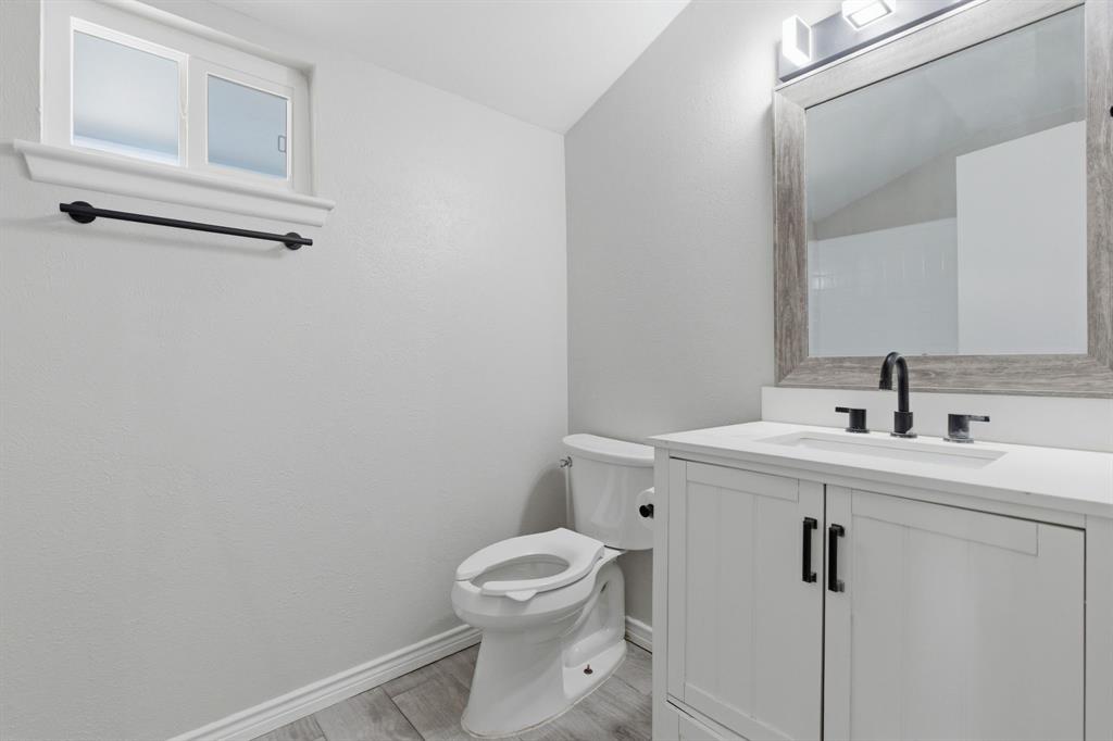 1900 Charleston Drive Property Photo 23