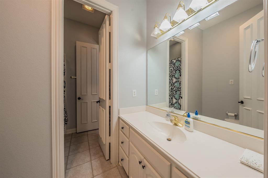 703 Henderson Court Property Photo 25