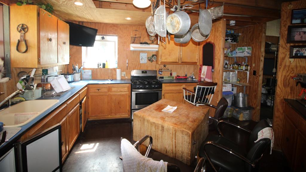 401 Cr 498 Property Photo 16