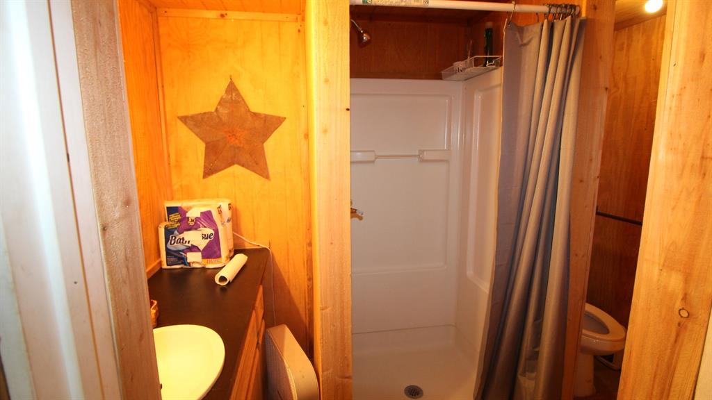 401 Cr 498 Property Photo 18