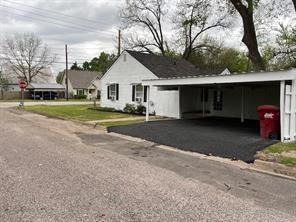 215 Orange Street Property Photo 3