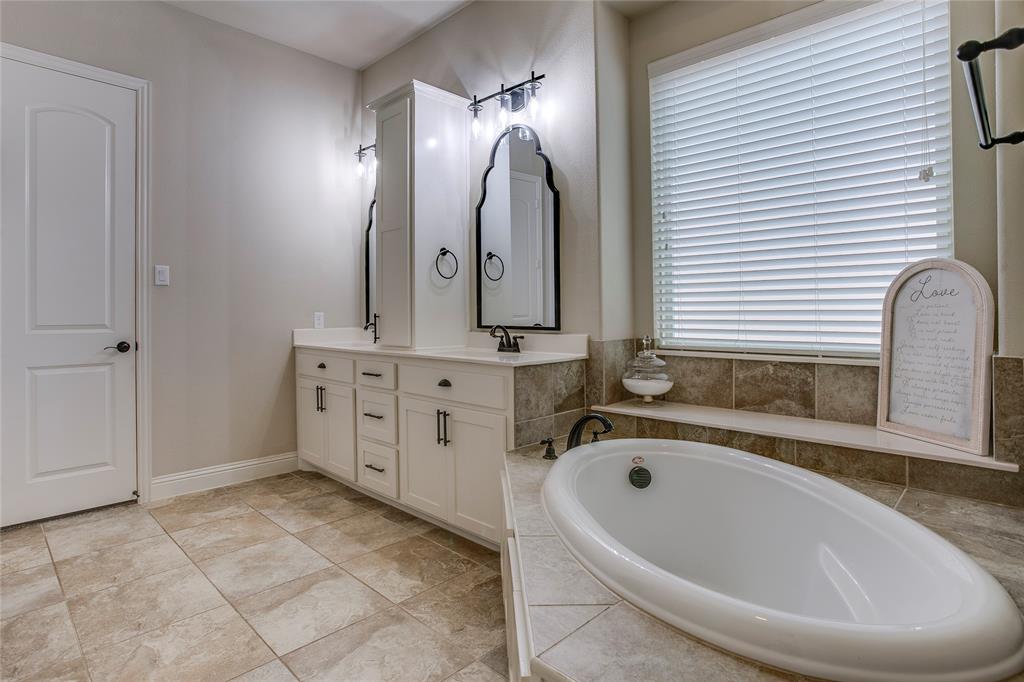 1209 Yarrow Street Property Photo 13