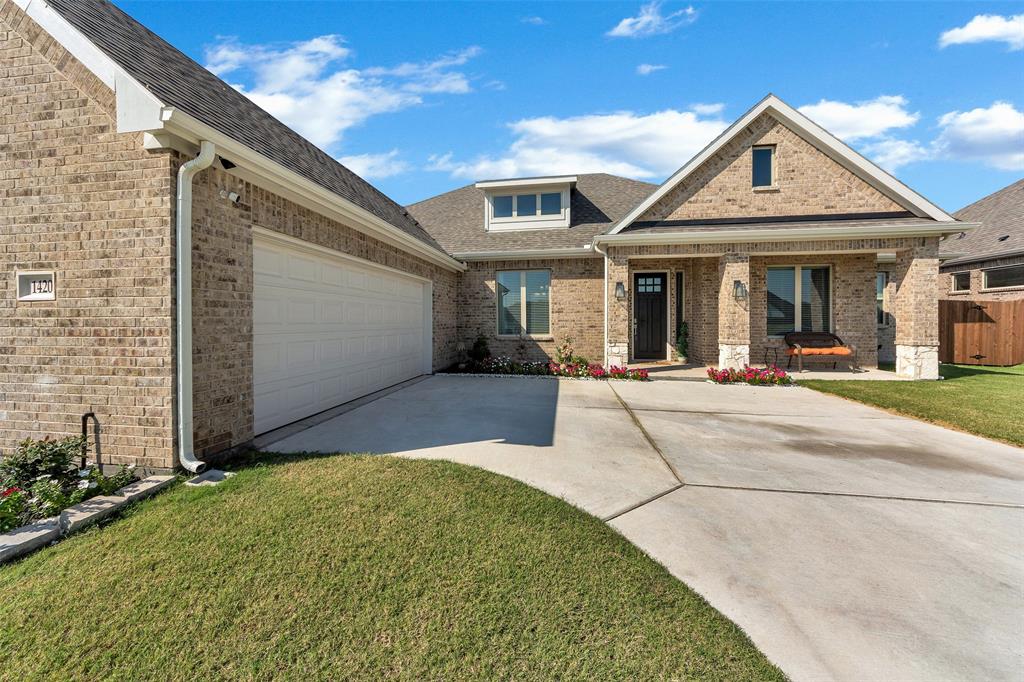 1420 Kendal Drive Property Photo 3