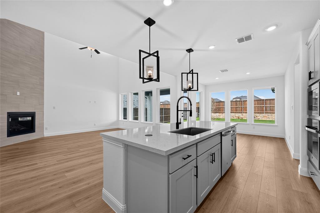 2408 Roundrock Road Property Photo 6