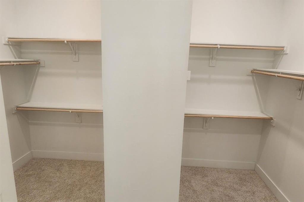 1841 Shumard Way Property Photo 11
