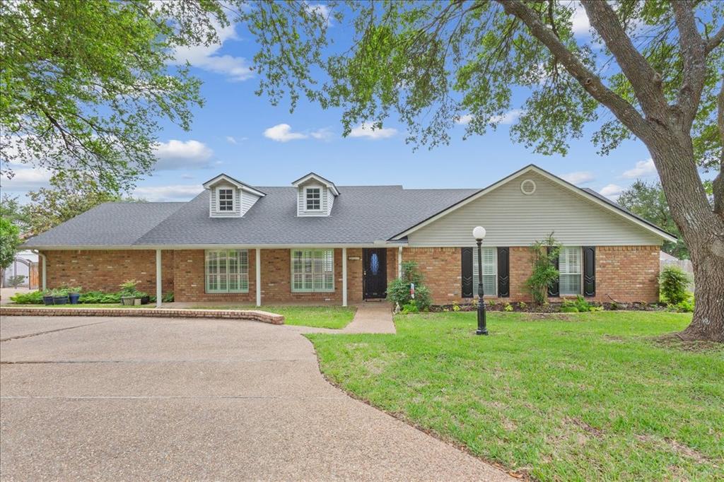 3501 Greenleaf Drive Property Photo 1