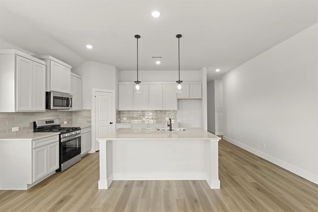 1708 Morning Mist Way Property Photo 3