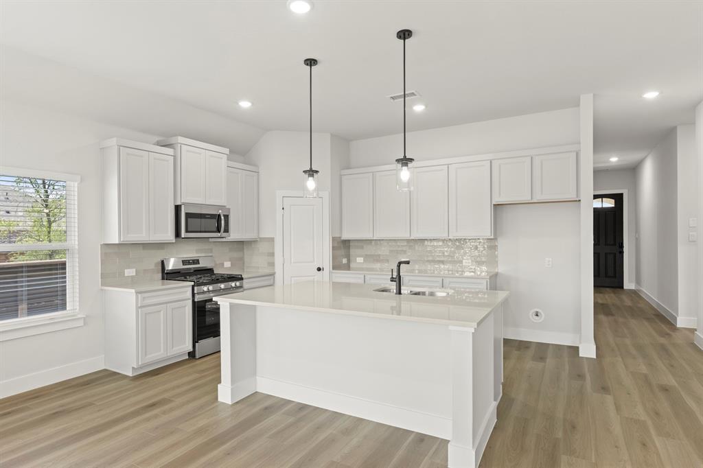 1708 Morning Mist Way Property Photo 4