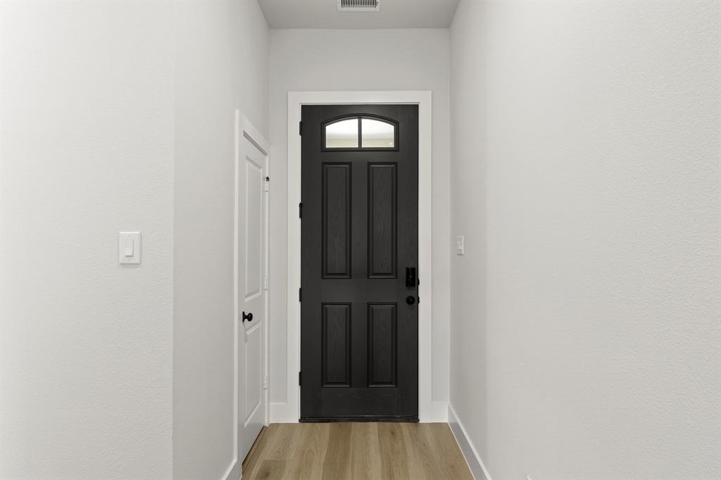 1708 Morning Mist Way Property Photo 10