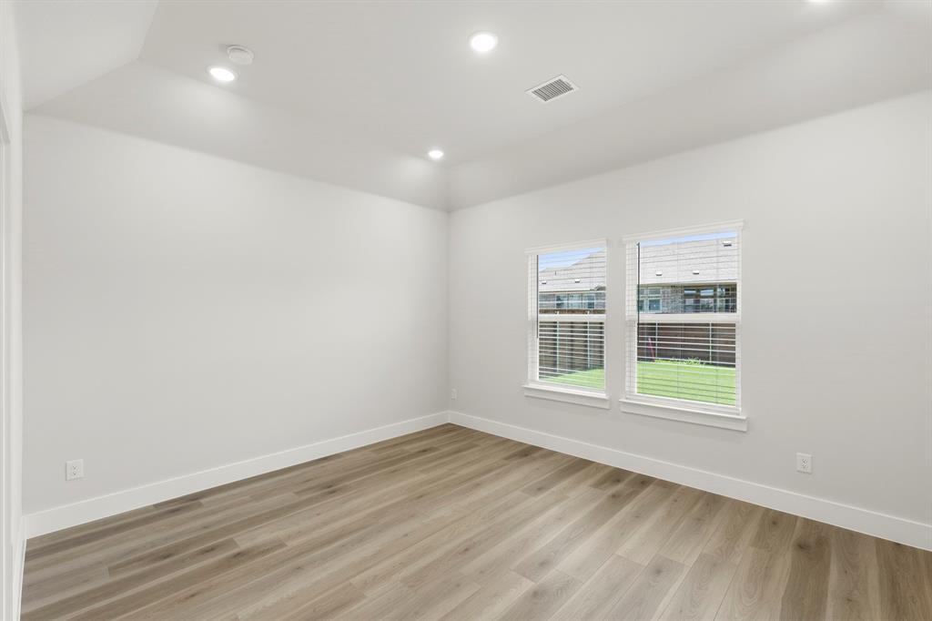 1708 Morning Mist Way Property Photo 18
