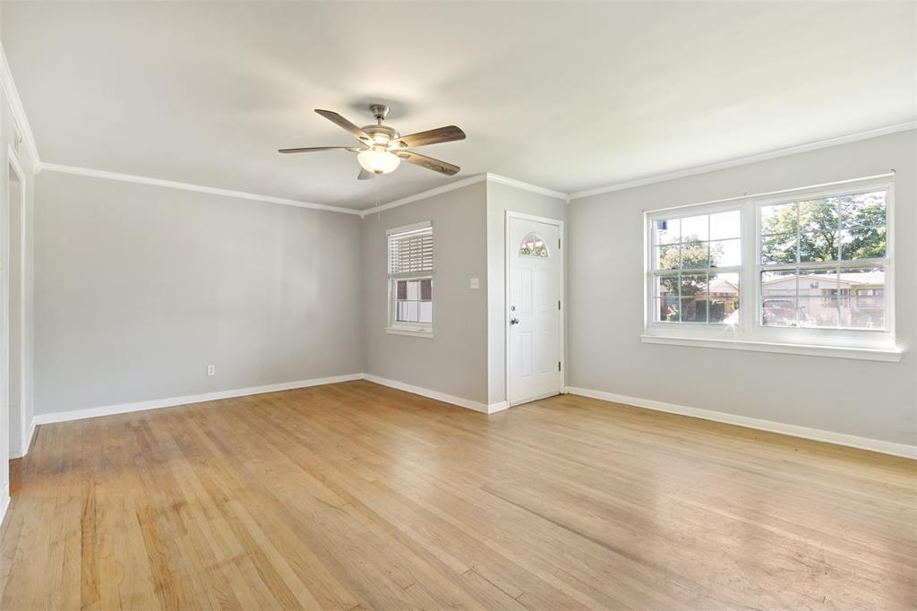 10932 Dunaway Drive Property Photo 3