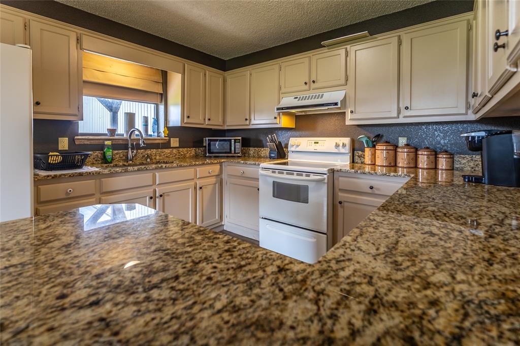24183 S Us 281 Property Photo 26
