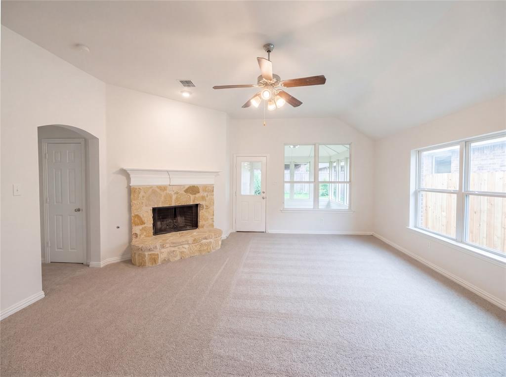 1605 Nighthawk Drive Property Photo 2