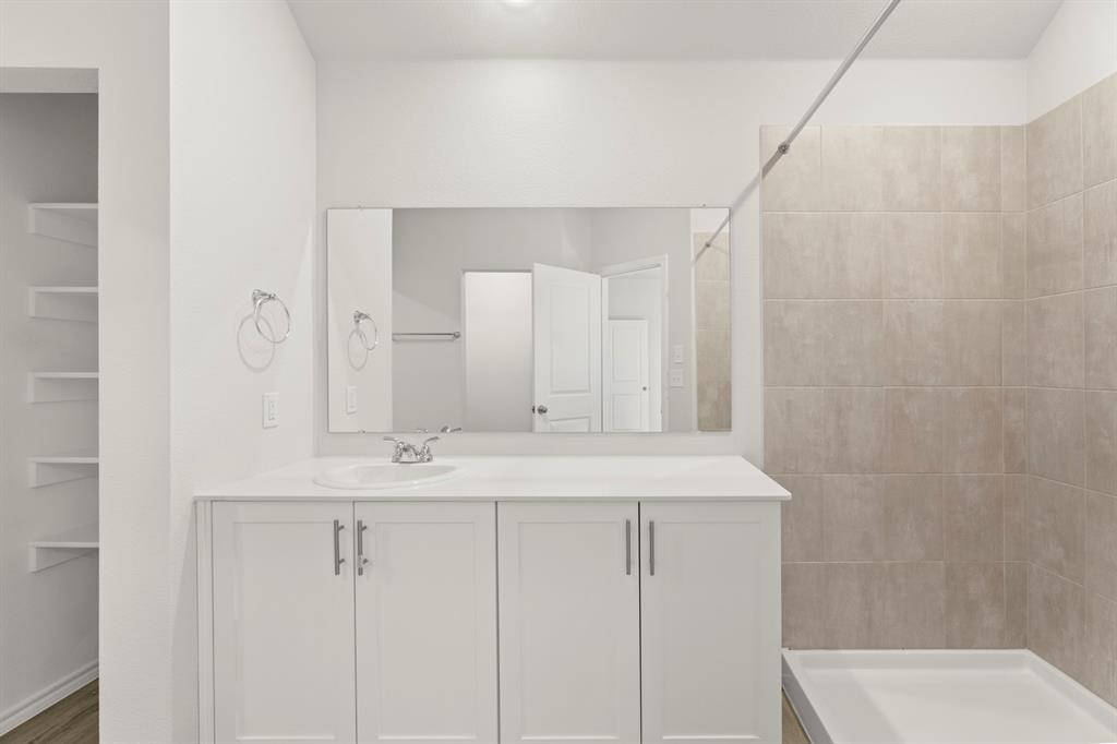5232 Roll Cast Road Property Photo 7