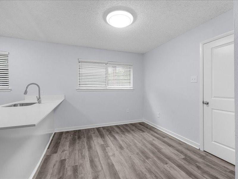 303 Mansfield Road Property Photo 6