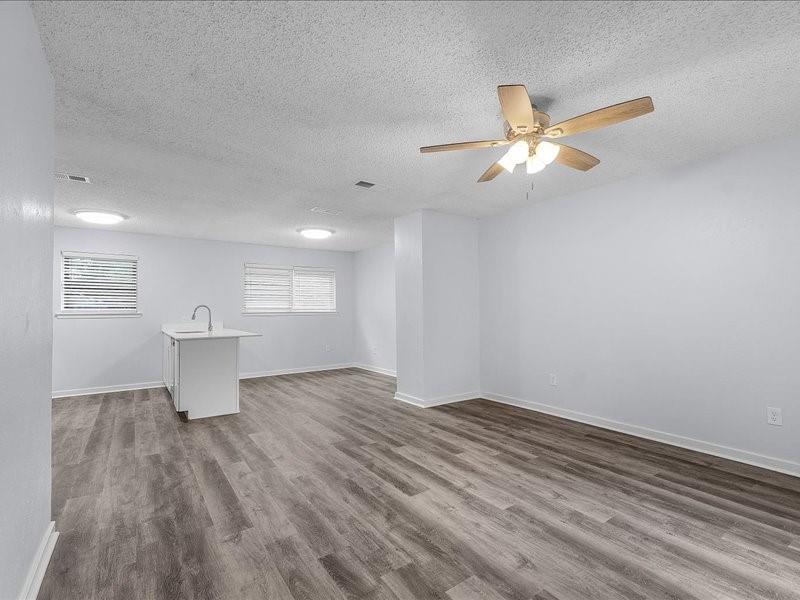 303 Mansfield Road Property Photo 11