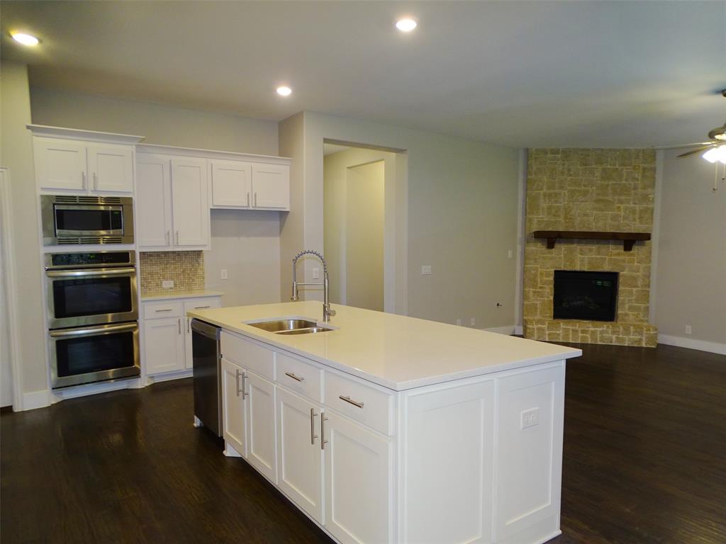 2125 Flora Lane Property Photo 11