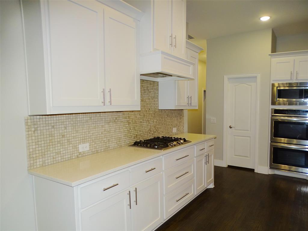 2125 Flora Lane Property Photo 12