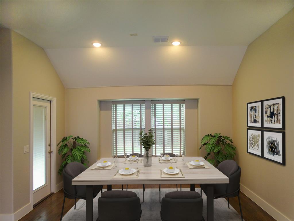 2125 Flora Lane Property Photo 14