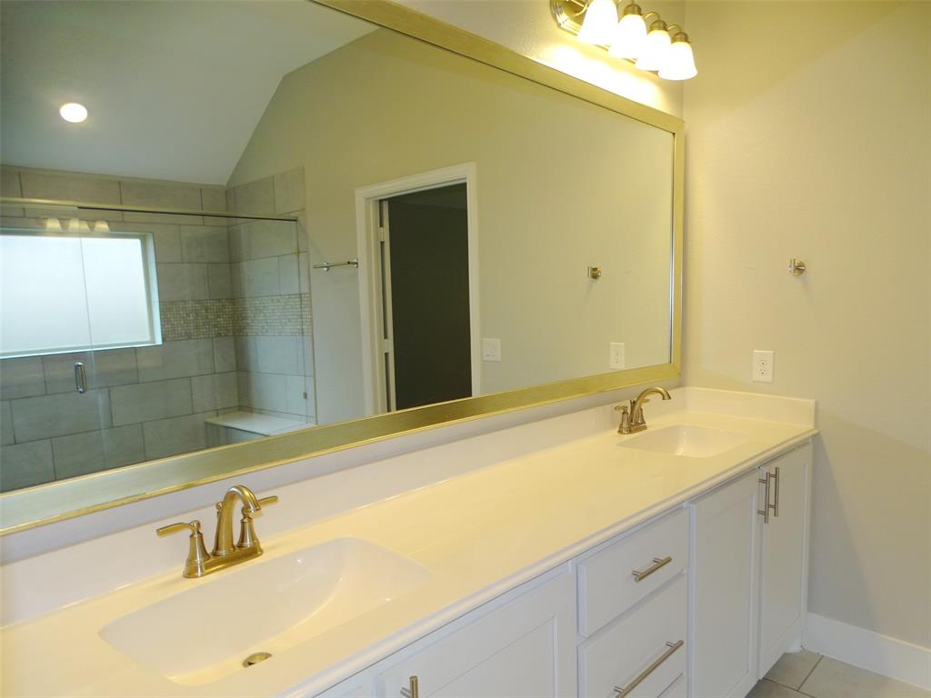 2125 Flora Lane Property Photo 23