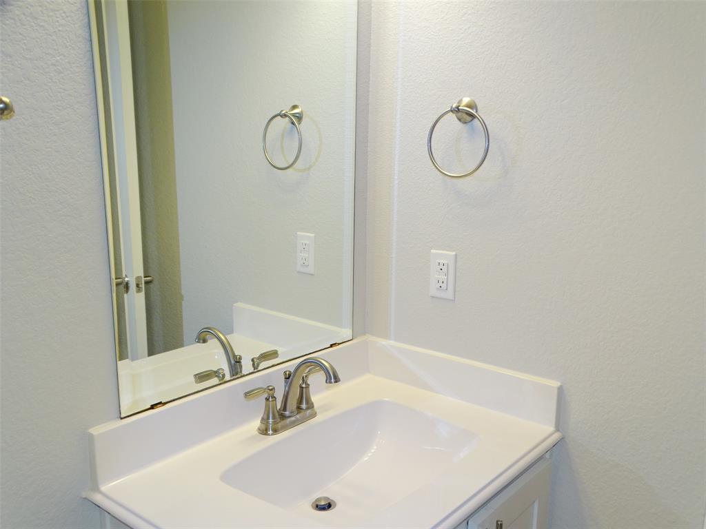 2125 Flora Lane Property Photo 32