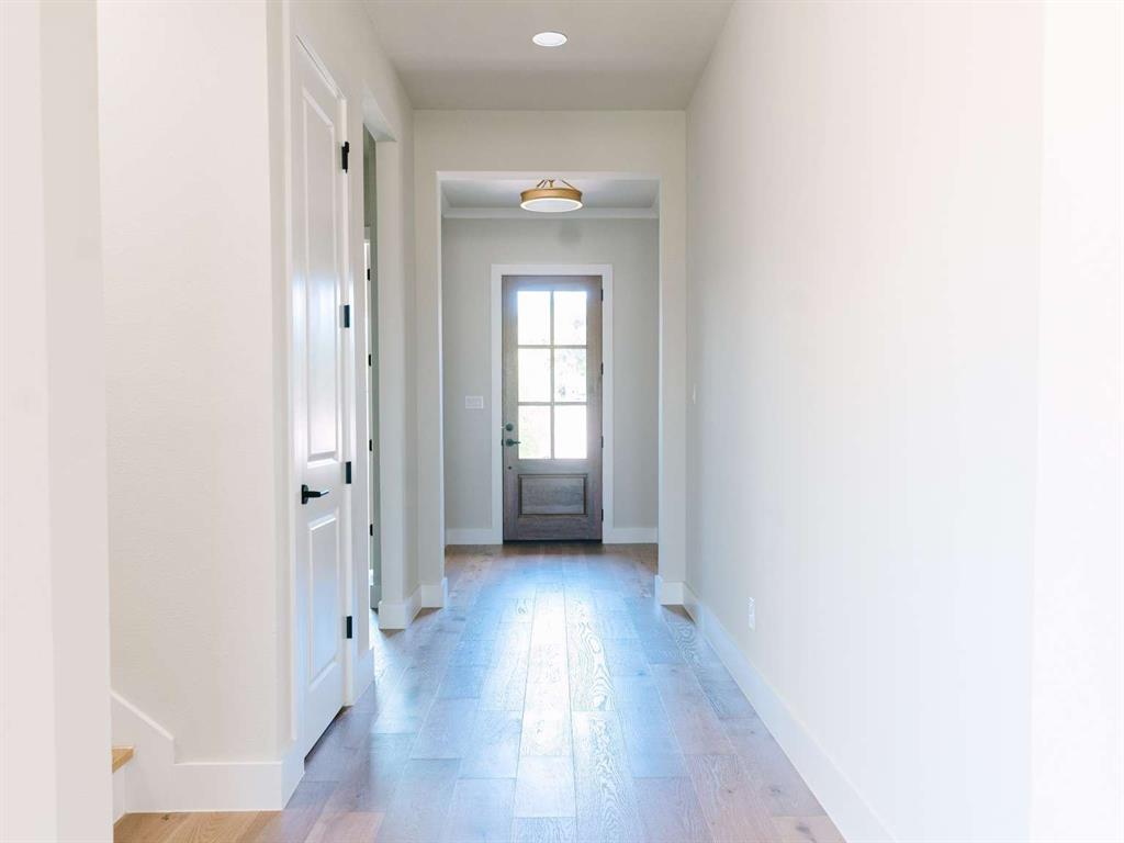 426 Wingtail Drive Property Photo 10
