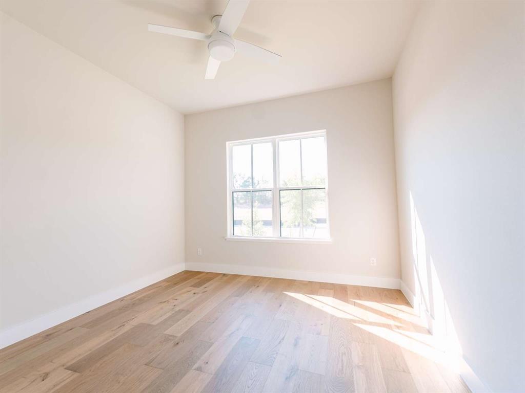 426 Wingtail Drive Property Photo 11