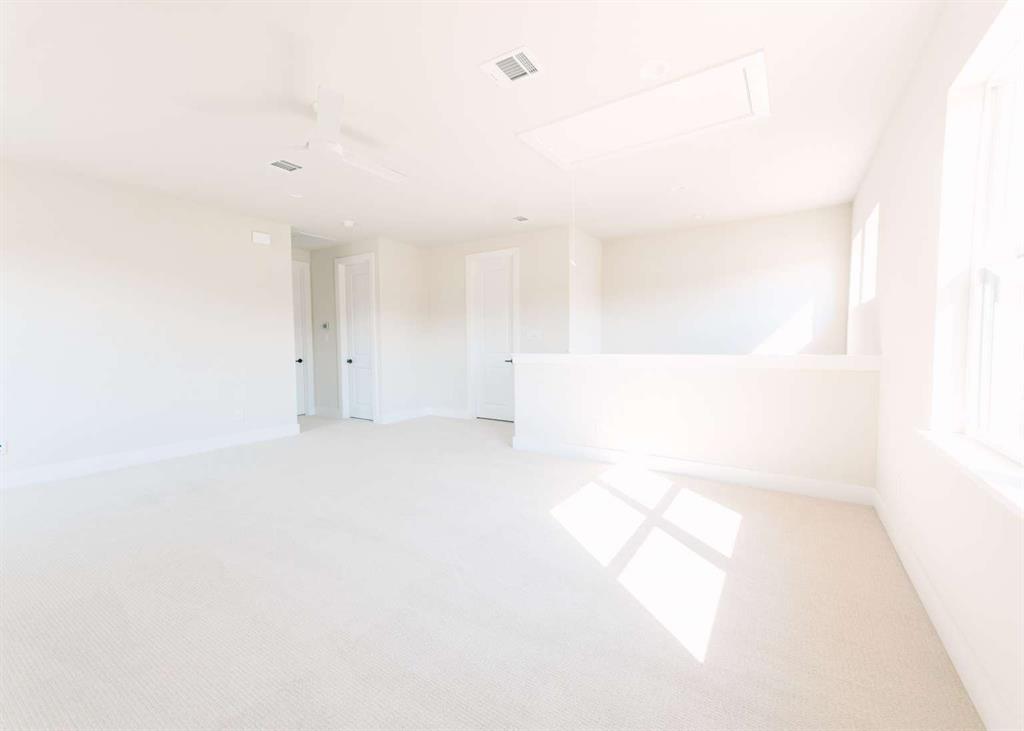 426 Wingtail Drive Property Photo 15