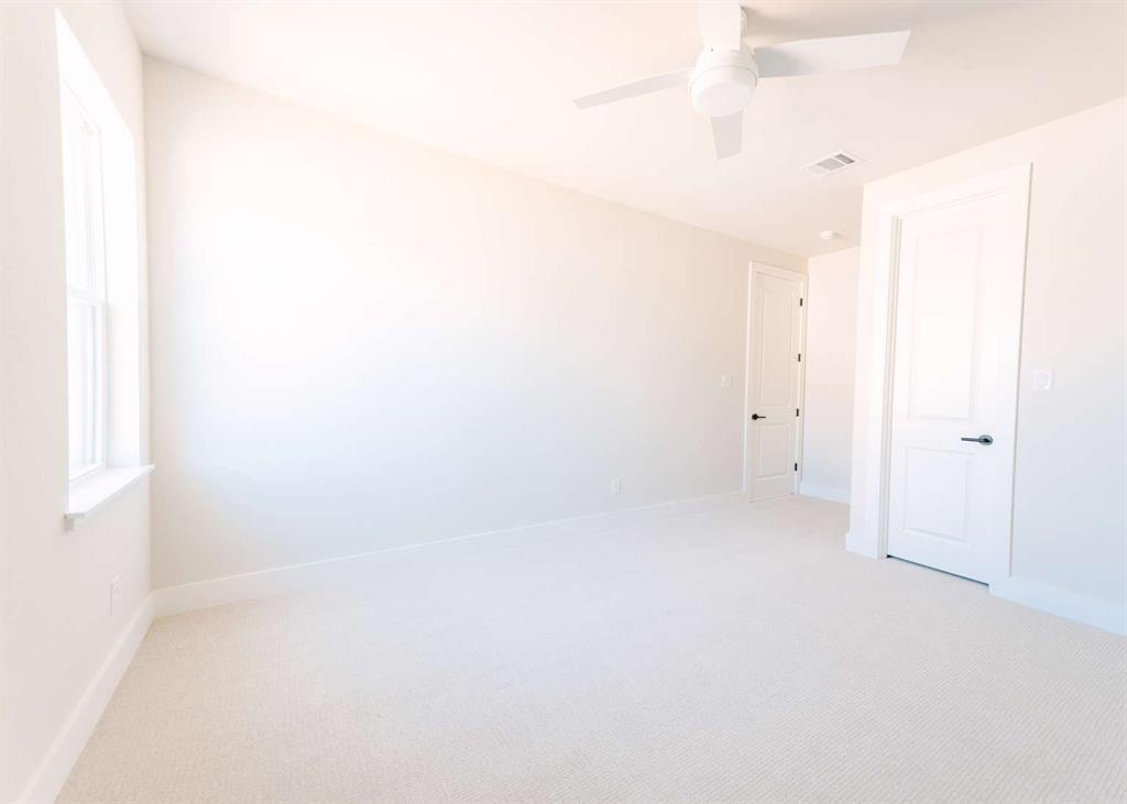426 Wingtail Drive Property Photo 16