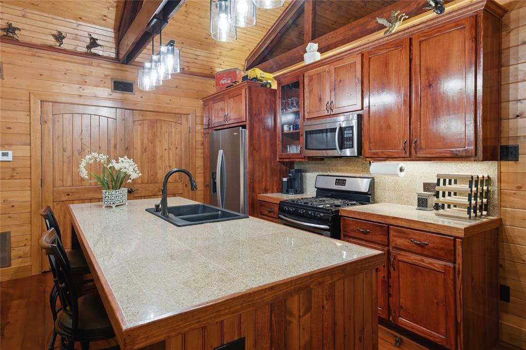 2287 Cr 3402 Property Photo 16