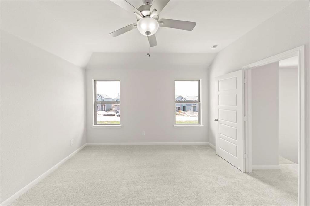475 Shady Square Alley Property Photo 11