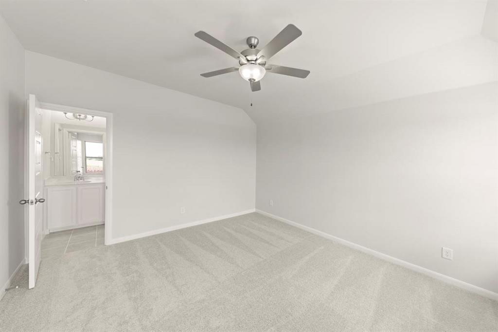 475 Shady Square Alley Property Photo 12