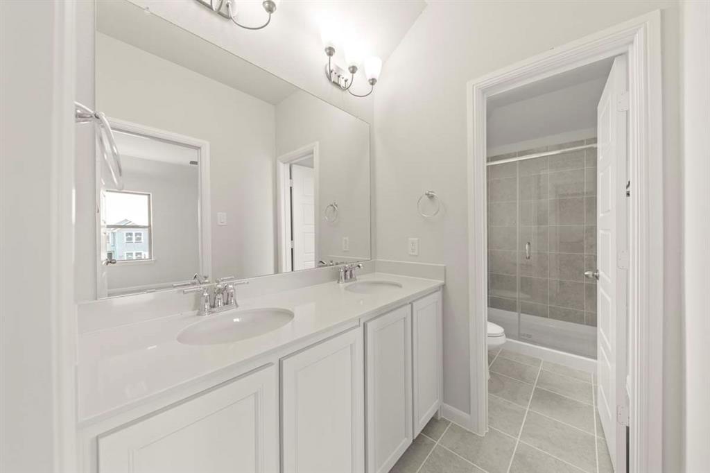 475 Shady Square Alley Property Photo 13