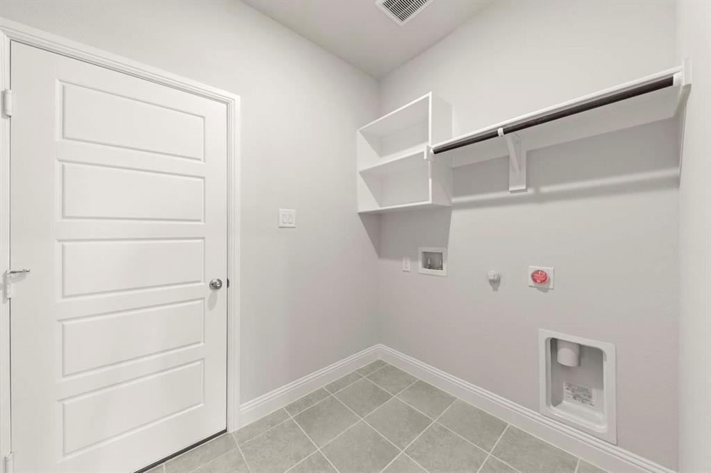 475 Shady Square Alley Property Photo 18